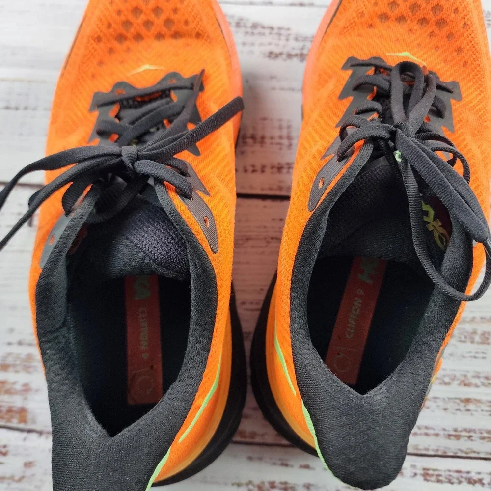 Hoka Clifton 9 Men's 9.5 D Flame Vibrant Orange Running Shoes